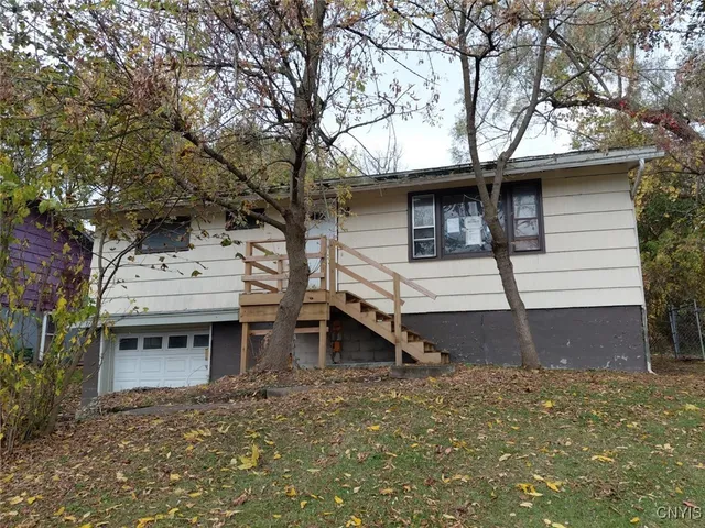 $55,900 | 621 West Lafayette Avenue, Syracuse, NY 13205