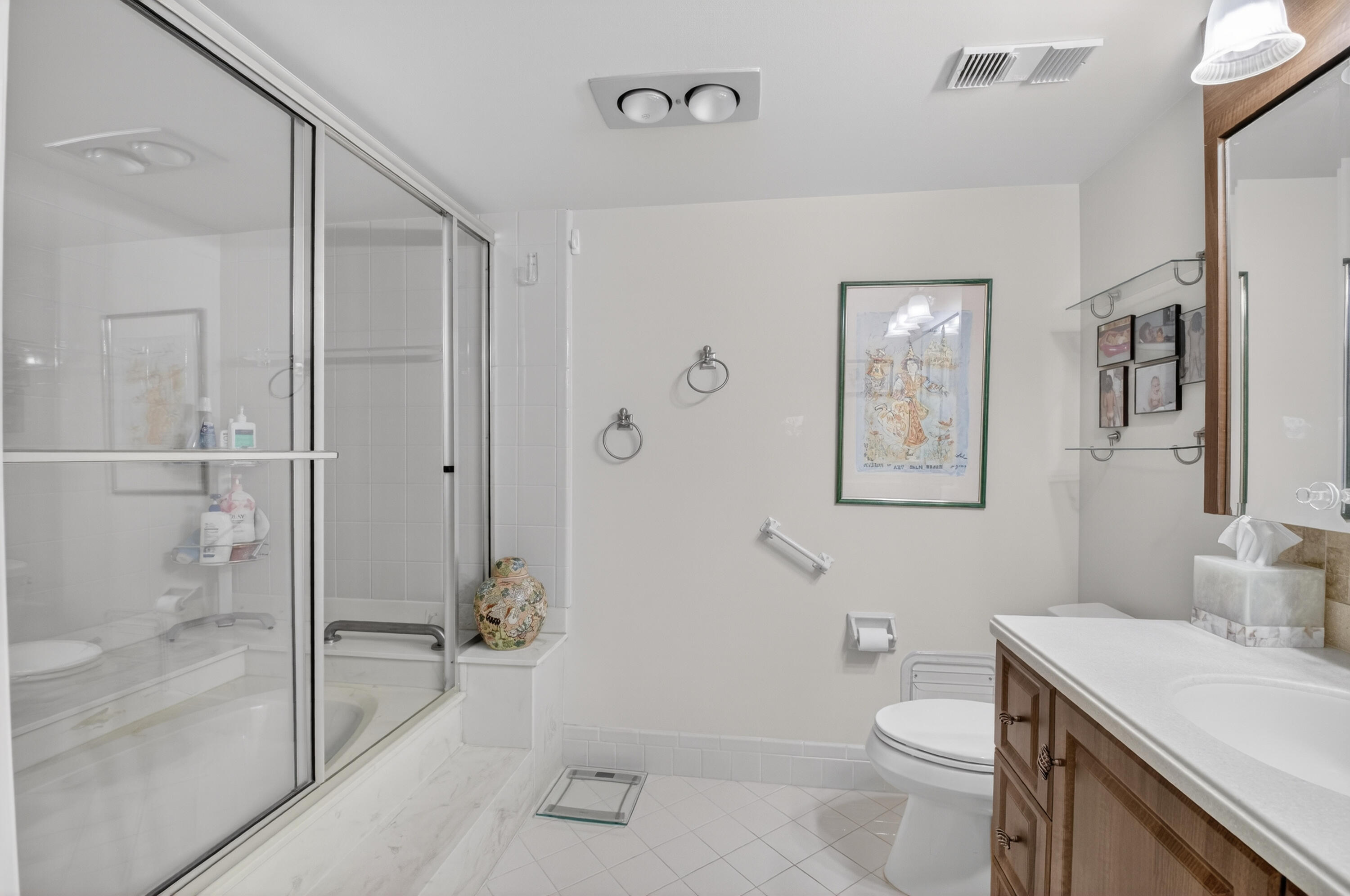 9260 Southwest 14th Street, Unit 2207 Boca Raton, FL 33428 - Photo 28 of 51 Primary Bath