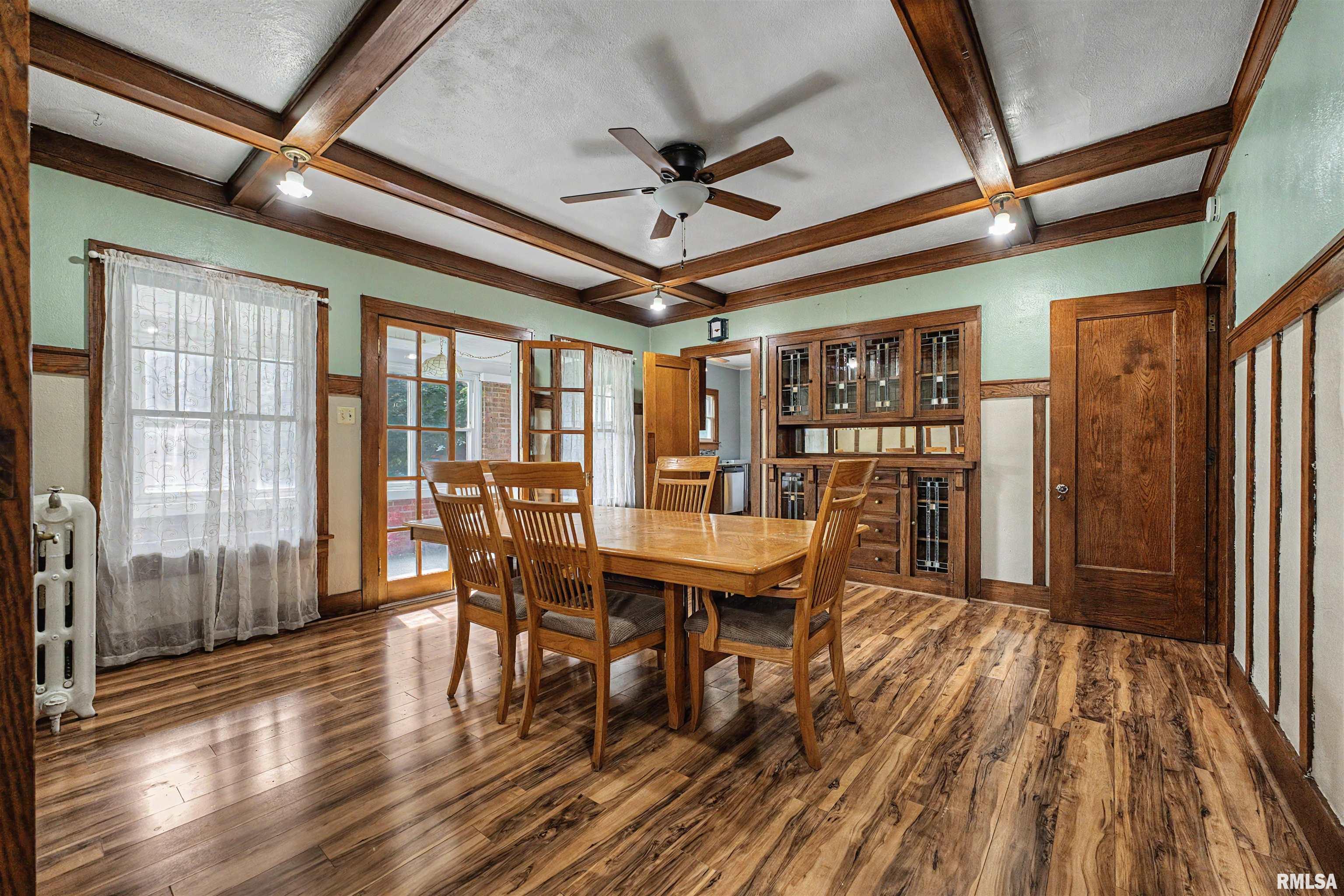 330 Kennedy Road Elkhart, IL 62634 - Photo 11 of 40 Gallery Image 11