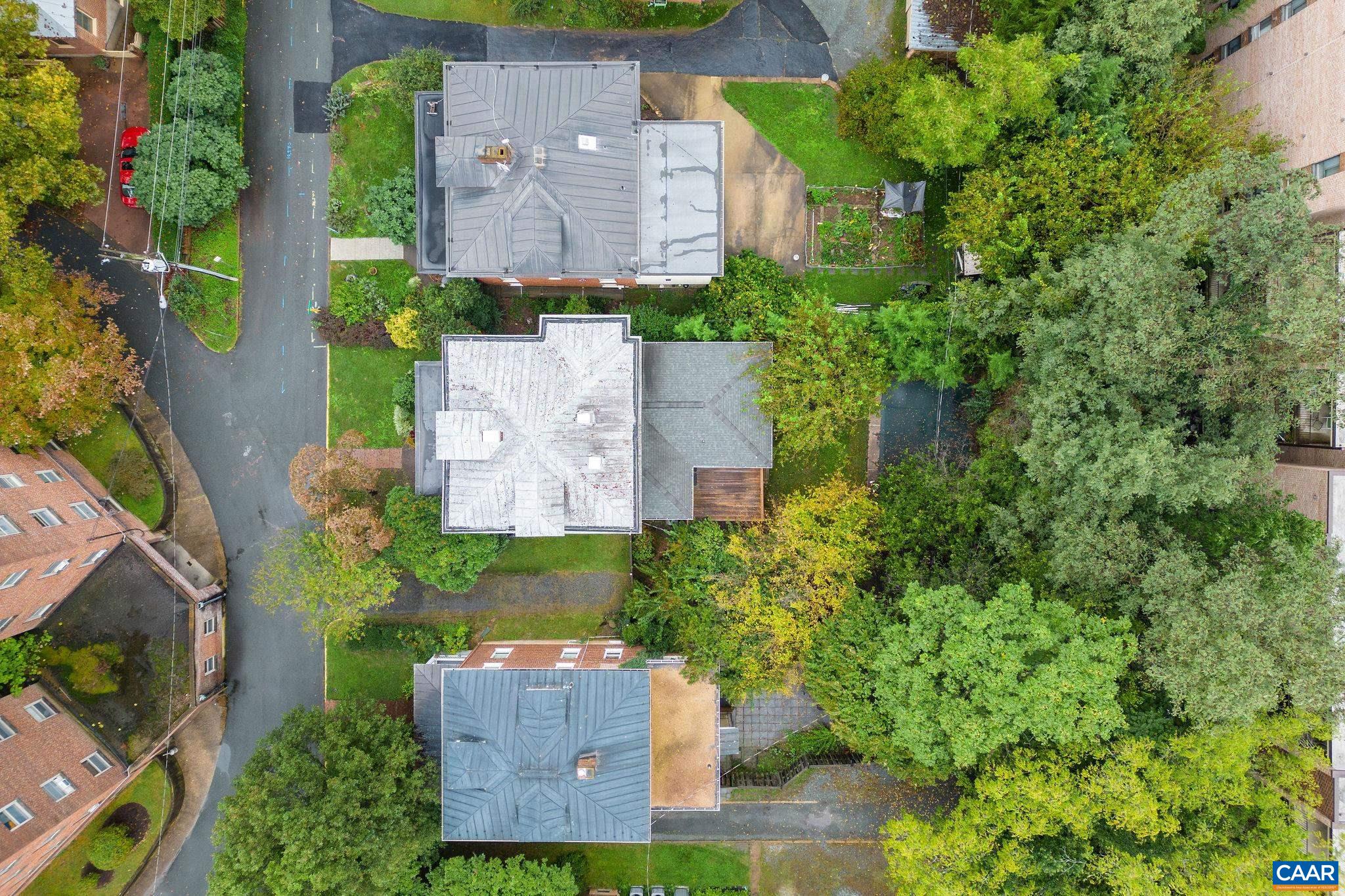 113 Altamont Circle Charlottesville, VA 22902 - Photo 42 of 43 an aerial view of a house with a garden and trees