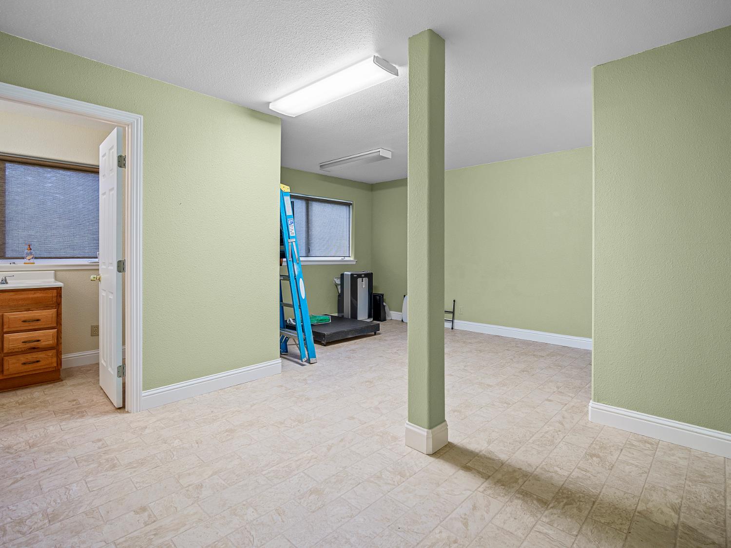 2639 Gold Court Placerville, CA 95667 - Photo 17 of 73 a view of a livingroom with furniture and a hallway