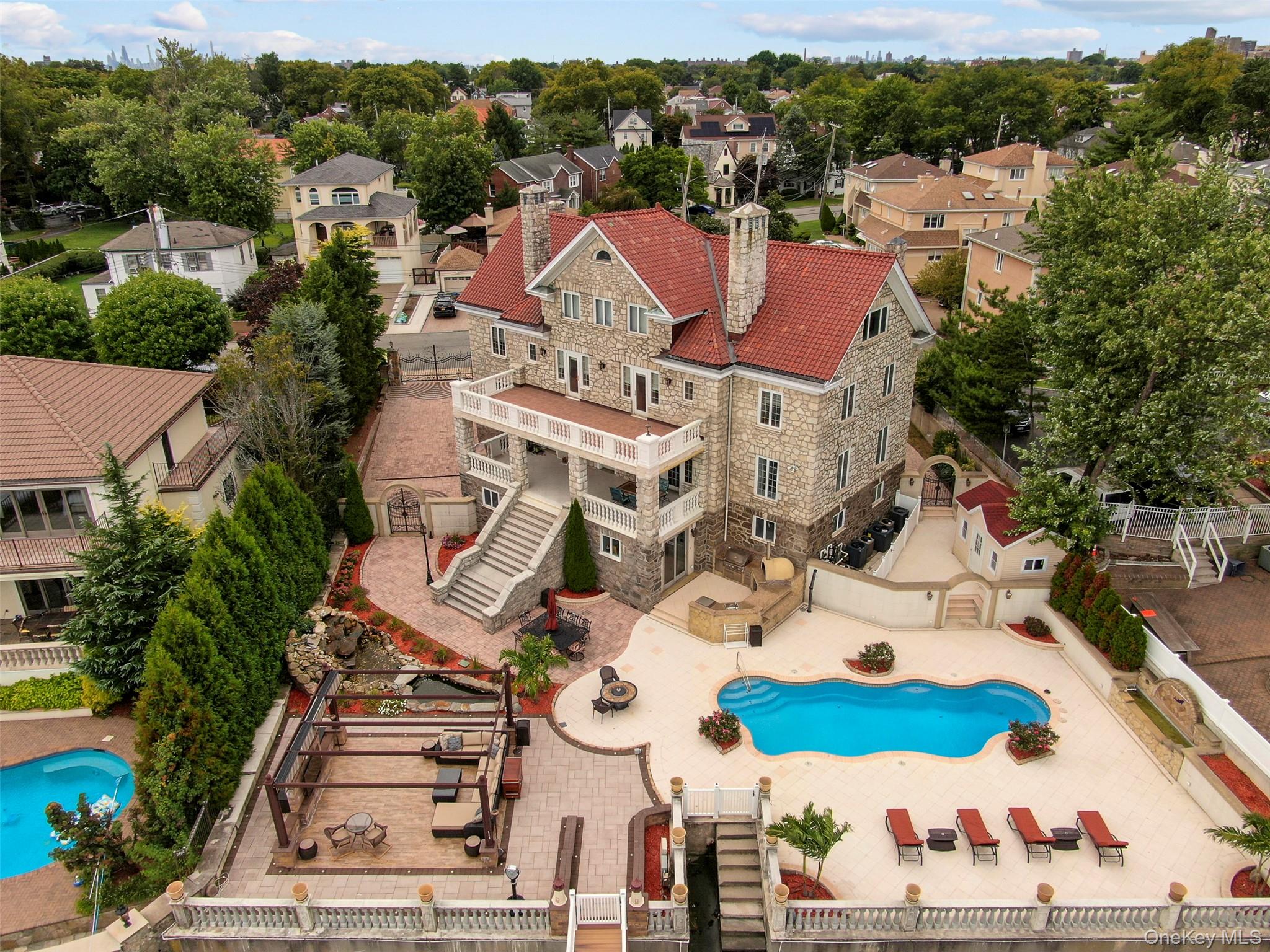 3407 Country Club Road Bronx, NY 10465 - Photo 4 of 34 Bird's eye view with a residential view