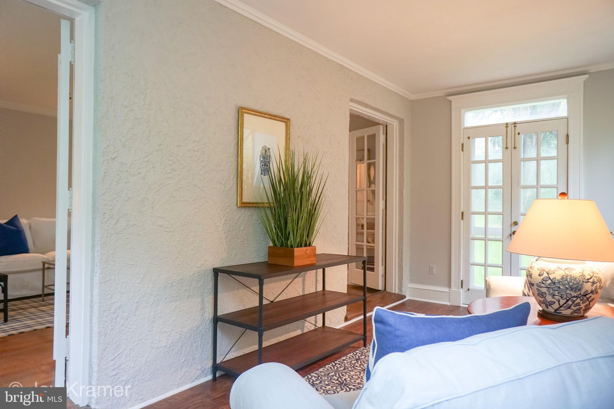 4911 Falls Rd Terrace Baltimore, MD 21210 - Photo 12 of 34 Sunroom
