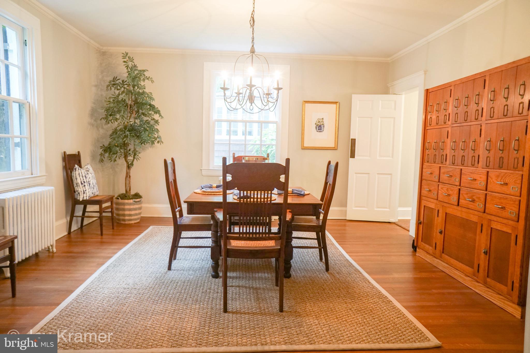 4911 Falls Rd Terrace Baltimore, MD 21210 - Photo 13 of 34 Dining room
