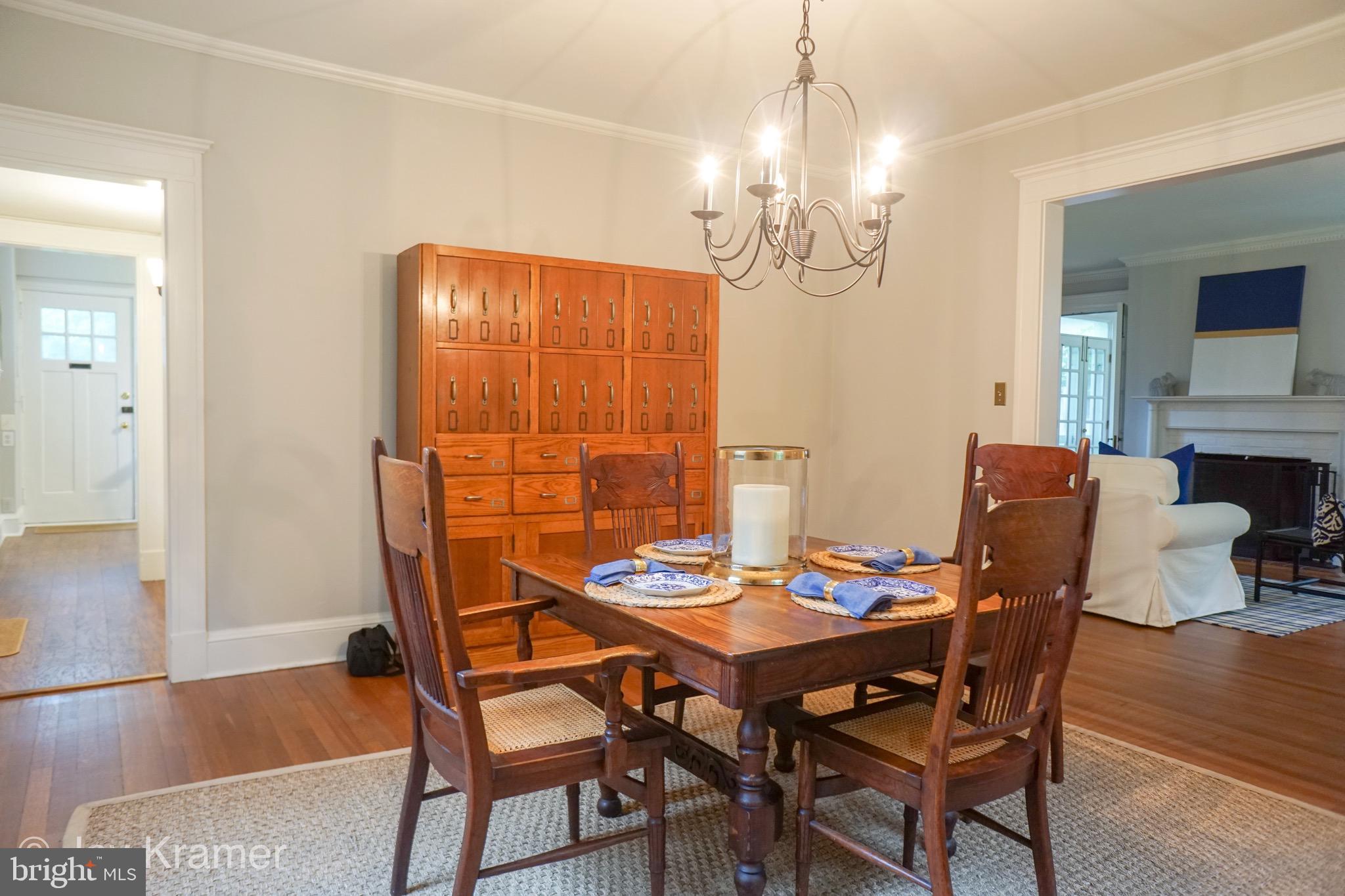 4911 Falls Rd Terrace Baltimore, MD 21210 - Photo 15 of 34 Dining room