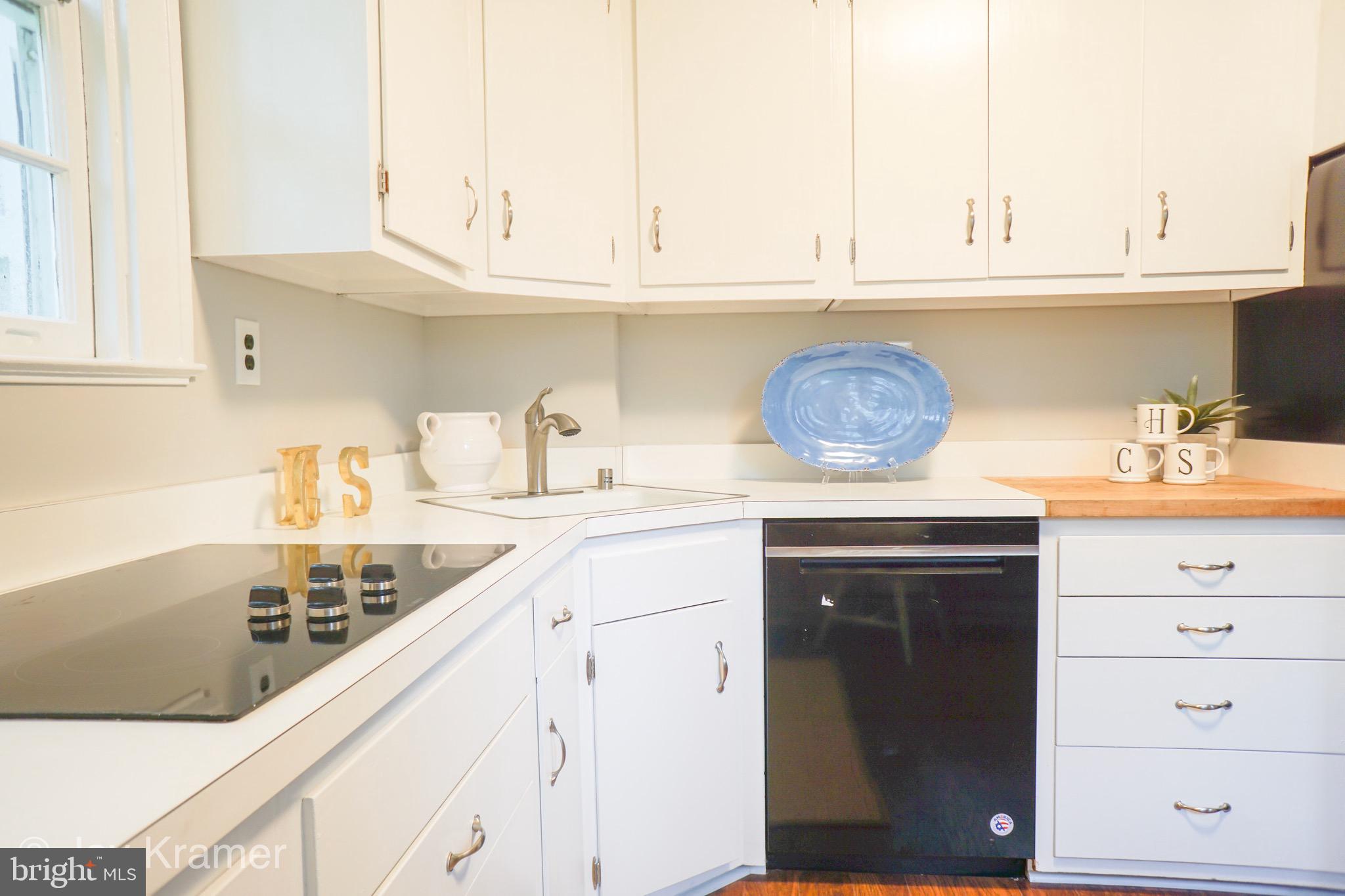 4911 Falls Rd Terrace Baltimore, MD 21210 - Photo 18 of 34 Kitchen