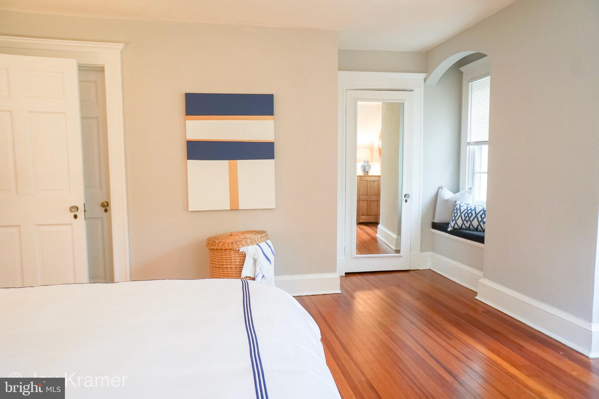 4911 Falls Rd Terrace Baltimore, MD 21210 - Photo 26 of 34 Master bedroom