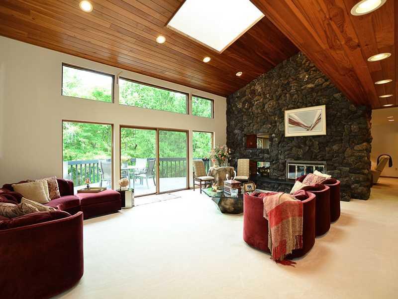 Living Room. 