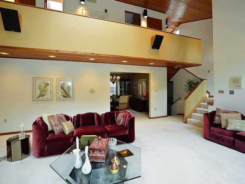 Living Room. 
