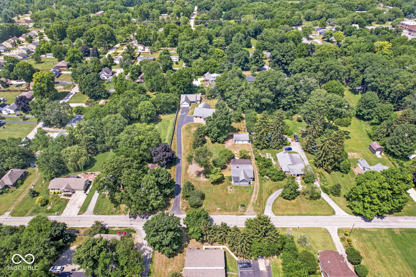 3760 Brill Road Indianapolis, IN 46227 - Photo 4 of 33 Gallery Image 4