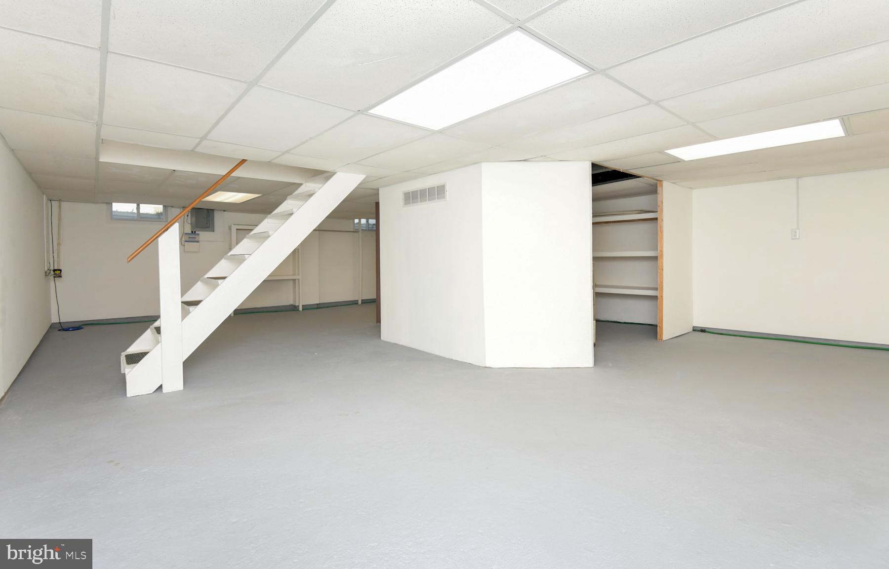 9 Weston Road Ewing, NJ 08618 - Photo 19 of 20