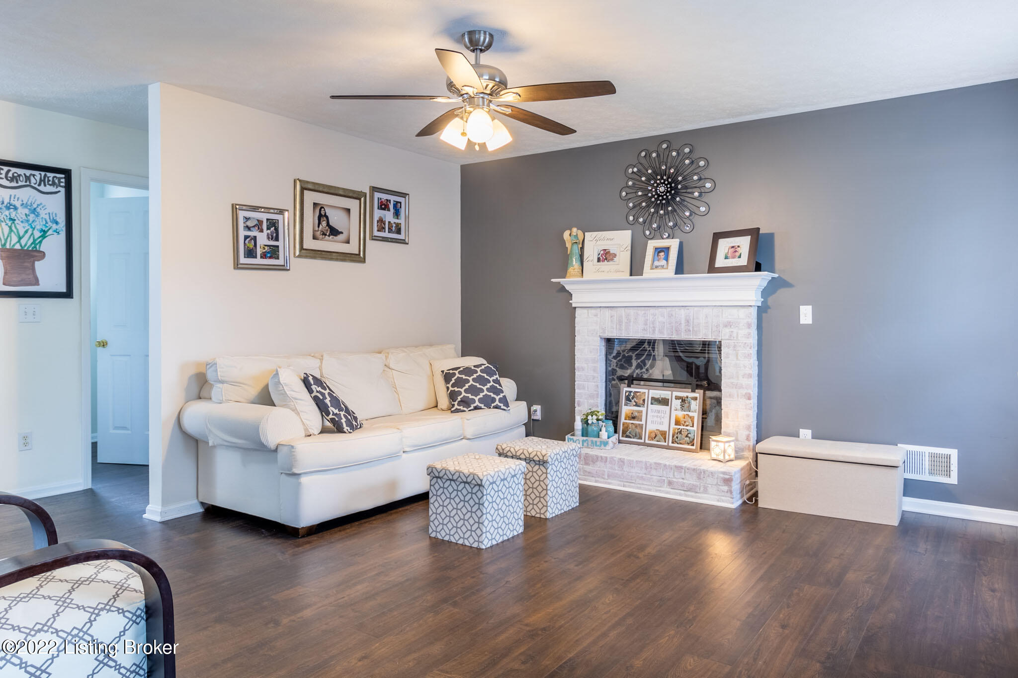 9808 Spring Pointe Court Louisville, KY 40229 - Photo 7 of 30 7