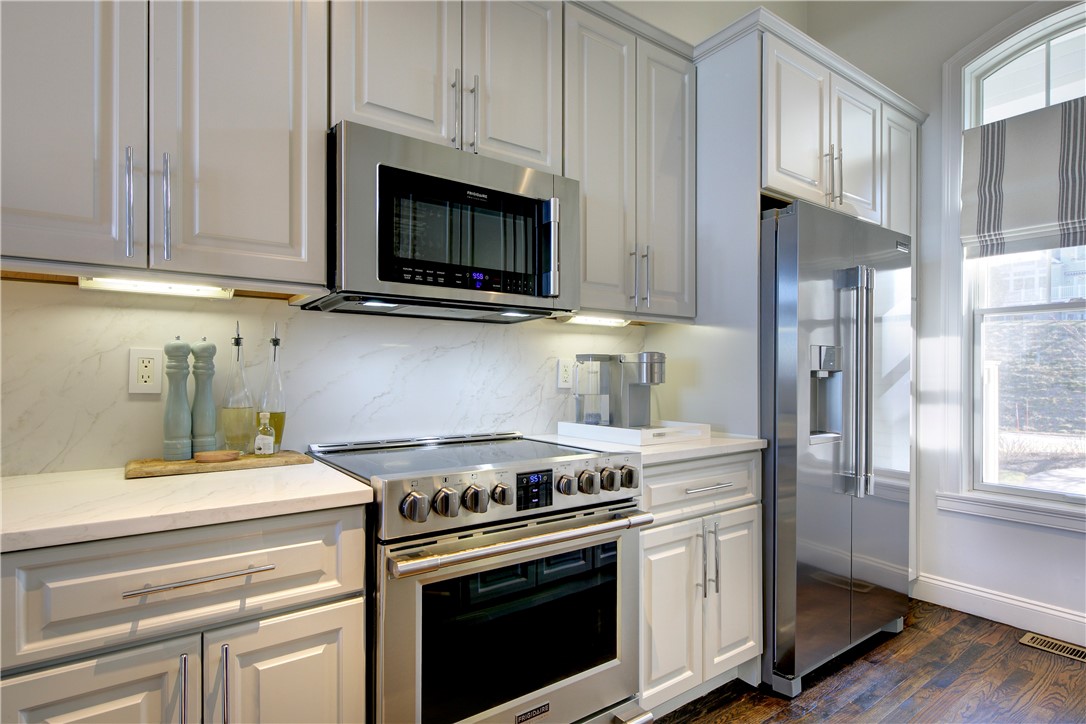263 Village Road Tiverton, RI 02878 - Photo 10 of 45 Gallery Image 10