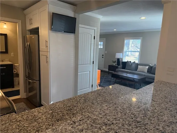 $475,000 | 7800 West 64th Street, Mission, KS 66202