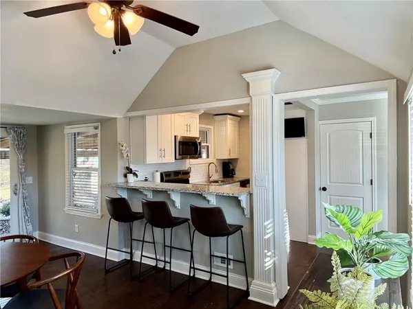 $475,000 | 7800 West 64th Street, Mission, KS 66202