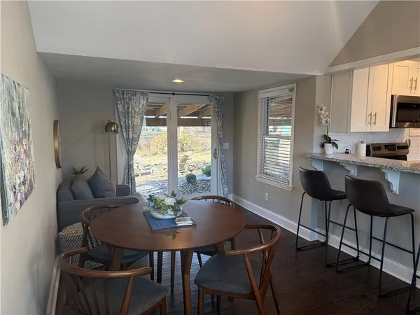 $475,000 | 7800 West 64th Street, Mission, KS 66202