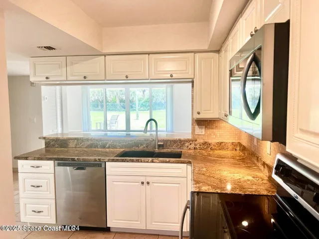 $2,900 | 1830 North Atlantic Avenue, Unit C101, Cocoa Beach, FL 32931