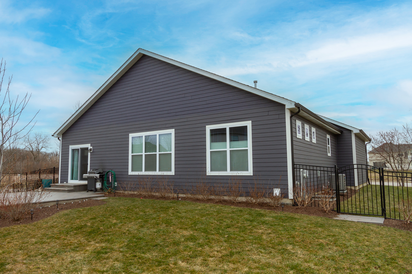 633 Slate Run Elgin, IL 60124 - Photo 29 of 32 Gallery Image 29