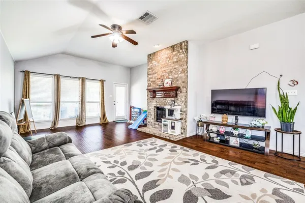 $2,400 | 15899 Bull Run Drive, Frisco, TX 75035