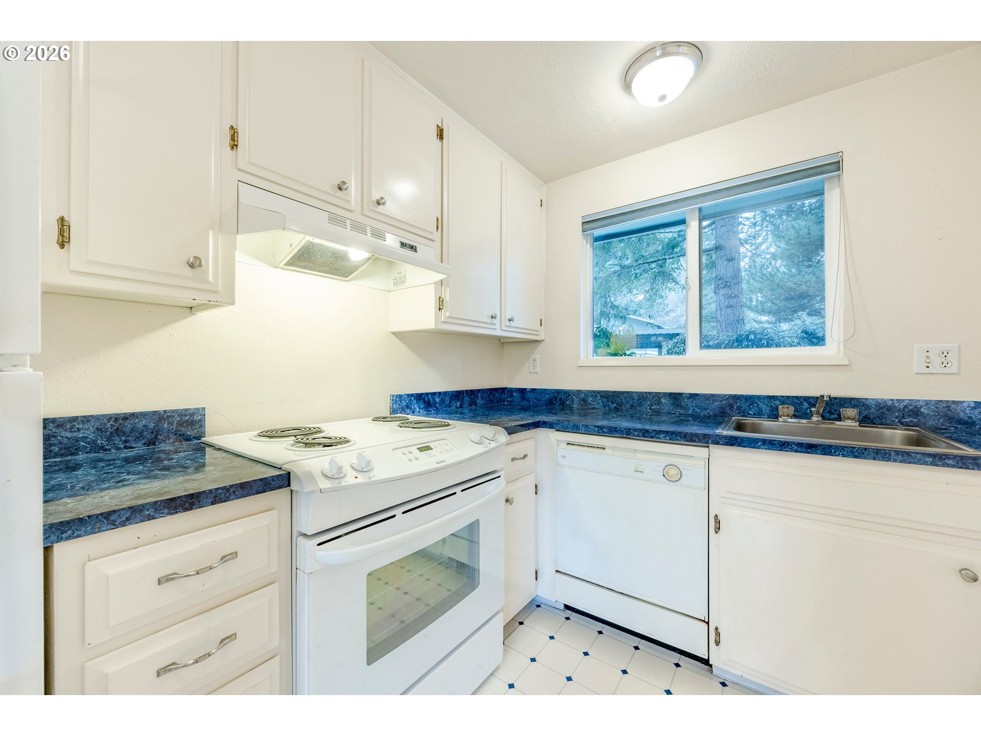 1500 Norkenzie Road, Unit 12 Eugene, OR 97401 - Photo 14 of 36