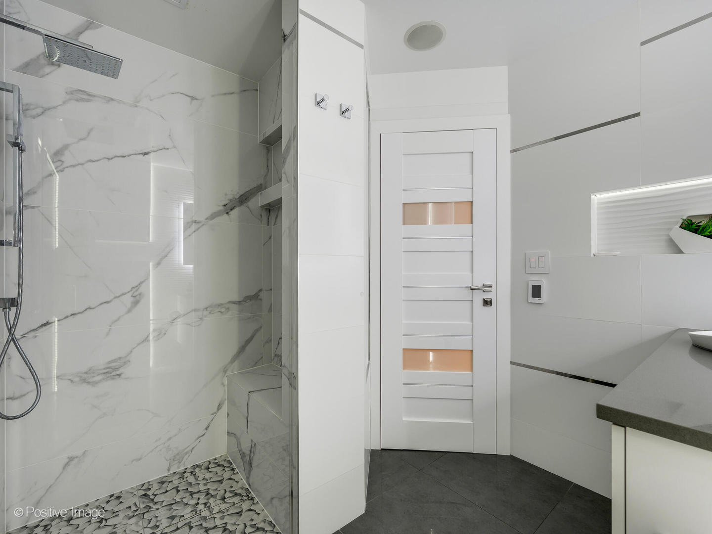 2008 Clematis Drive Algonquin, IL 60102 - Photo 14 of 25 a bathroom with a shower