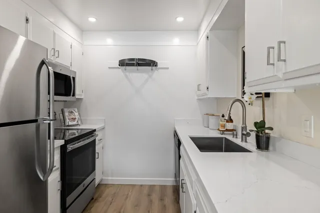 $799,000 | 1945 Mt Vernon Court, Unit 16, Mountain View, CA 94040