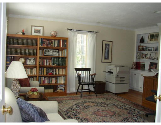 214 Newtown Road Acton, MA 01720 - Photo 6 of 6 Gallery Image 6