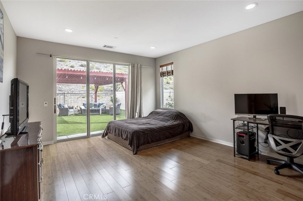 28532 Songbird Way Canyon Country, CA 91350 - Photo 23 of 68