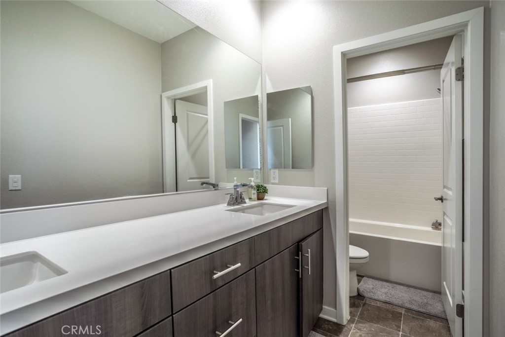 28532 Songbird Way Canyon Country, CA 91350 - Photo 34 of 68