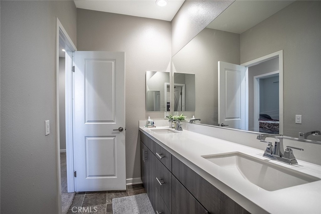 28532 Songbird Way Canyon Country, CA 91350 - Photo 40 of 68