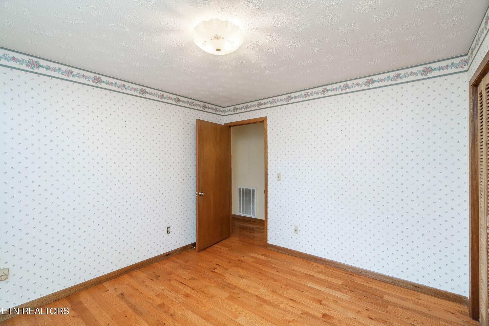 233 Hannah Road Harriman, TN 37748 - Photo 19 of 42 Gallery Image 19