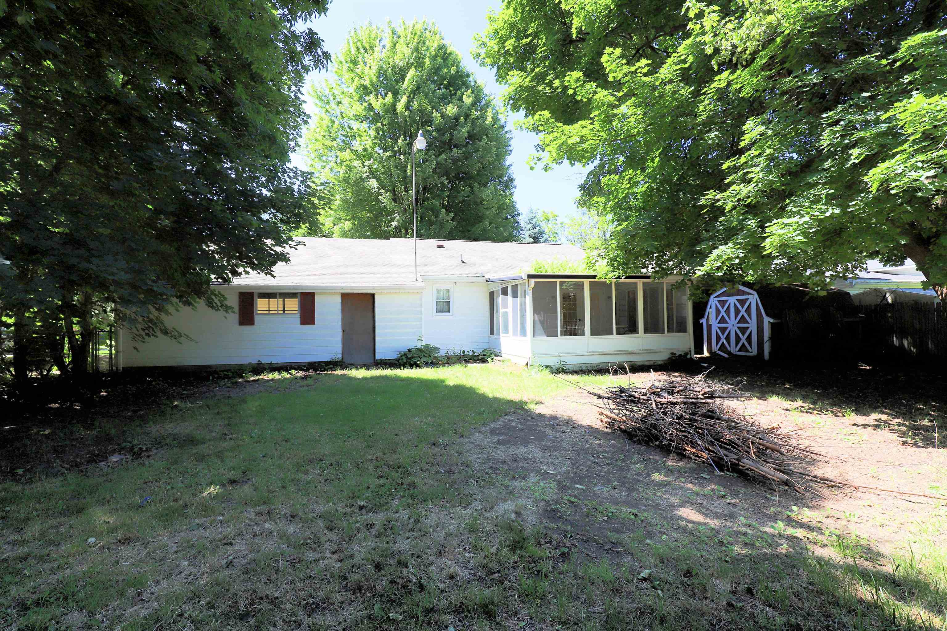 1392 West Judd Road Flint, MI 48507 - Photo 23 of 26