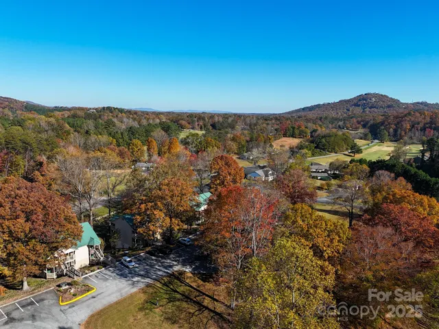 a view of a tennis court