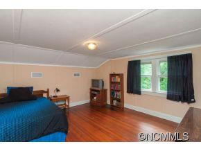 22 Garren Creek Road Fairview, NC 28730 - Photo 17 of 24 Gallery Image 17