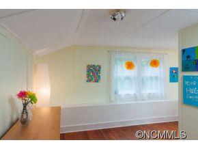 22 Garren Creek Road Fairview, NC 28730 - Photo 20 of 24 Gallery Image 20