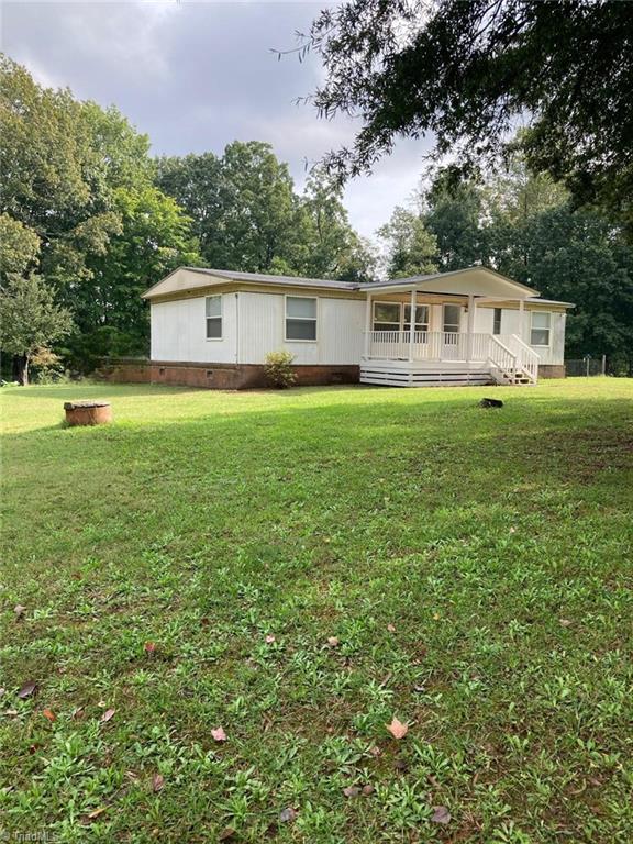 475 Massey Road Reidsville, NC 27320 - Photo 4 of 32 Gallery Image 4