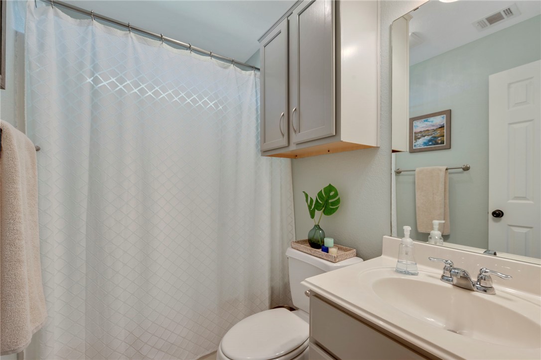 1009 Fallbrook Loop College Station, TX 77845 - Photo 13 of 17