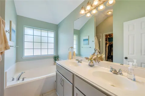 $267,000 | 1009 Fallbrook Loop, College Station, TX 77845