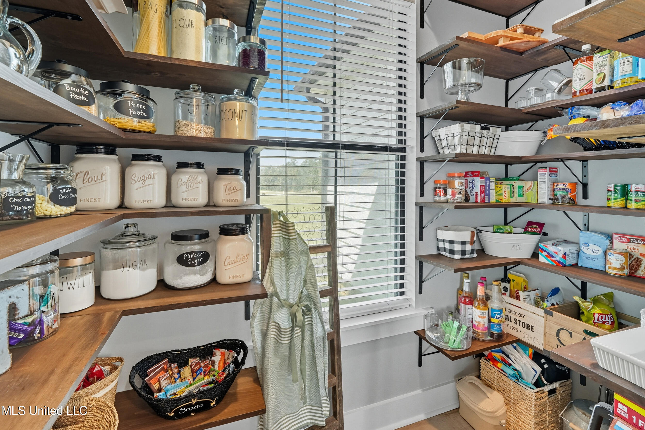 1204 Anchor Lake Road Carriere, MS 39426 - Photo 17 of 51 16_main pantry 2