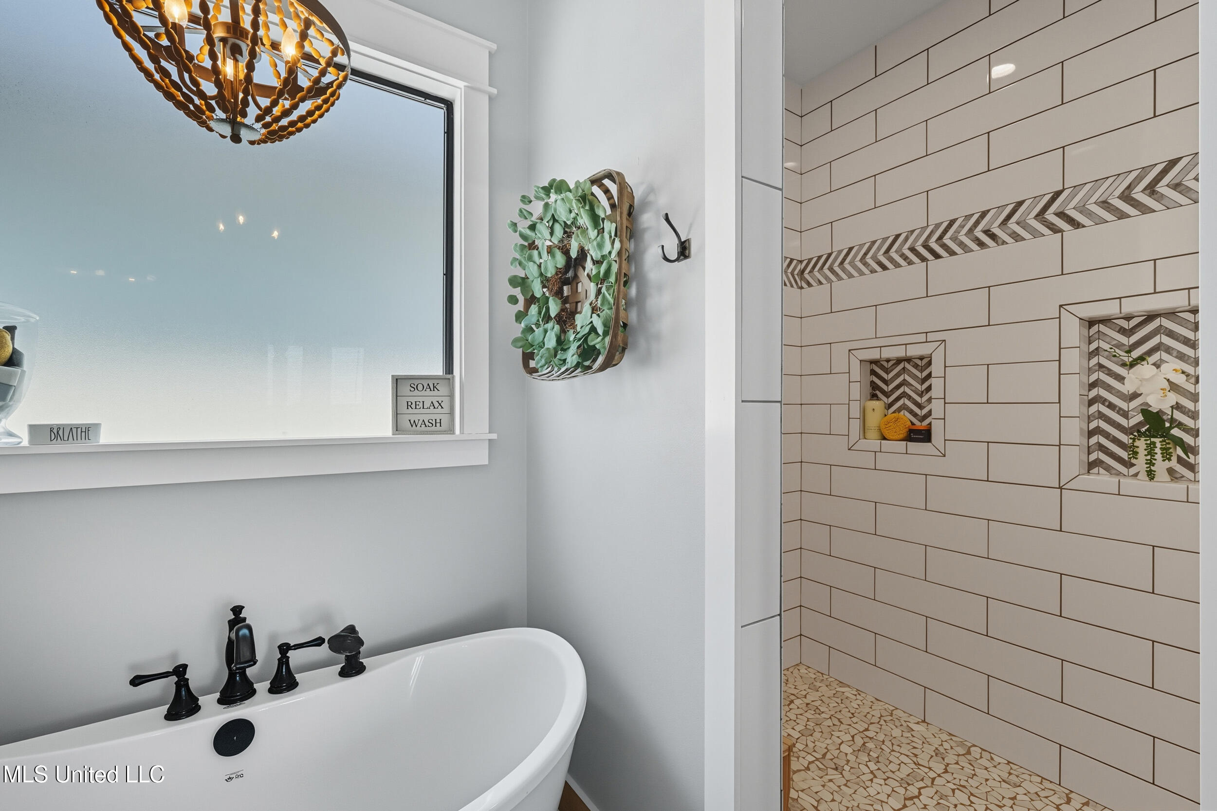 1204 Anchor Lake Road Carriere, MS 39426 - Photo 24 of 51 23_main master bath 5