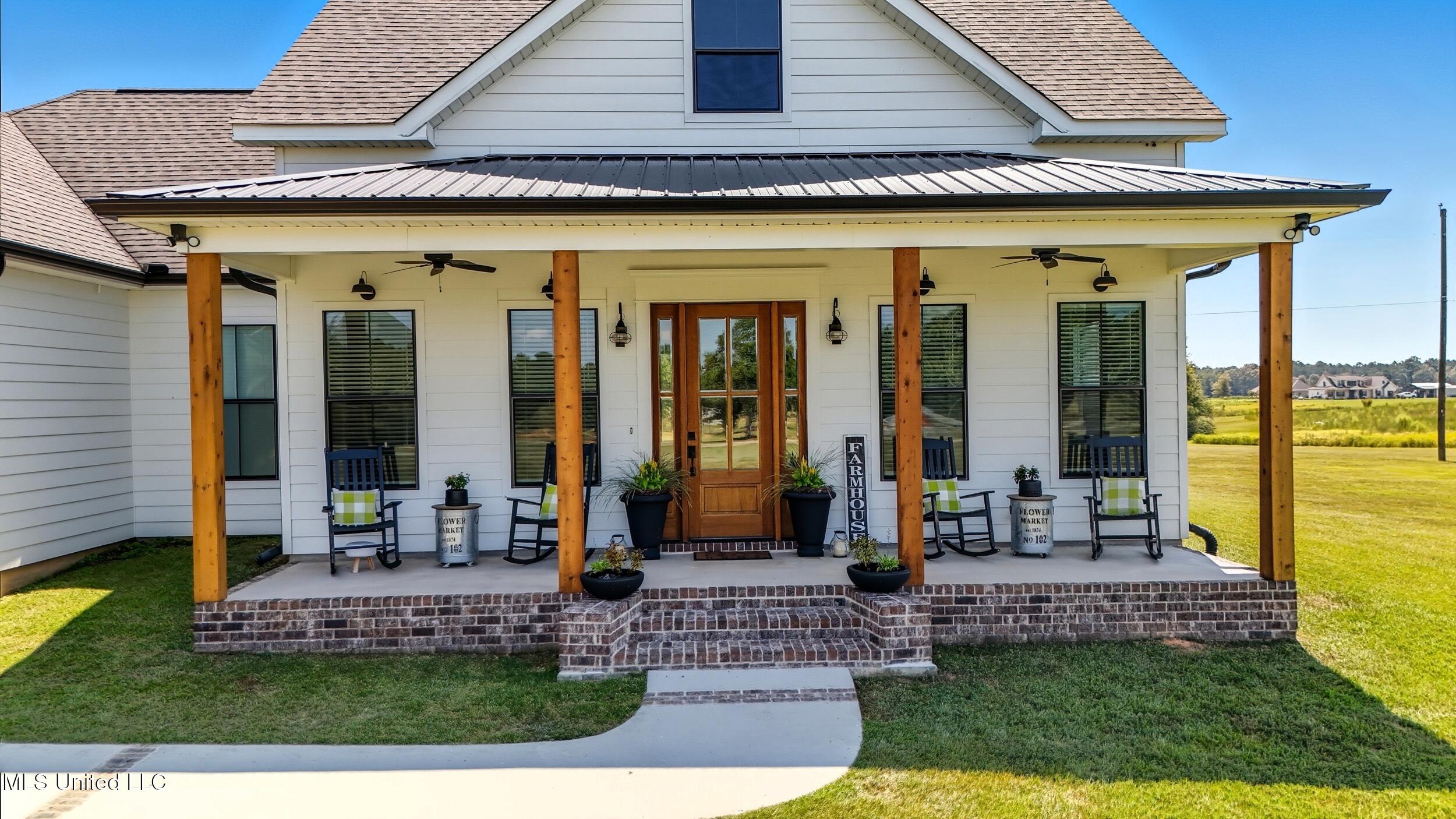 1204 Anchor Lake Road Carriere, MS 39426 - Photo 5 of 51 4_main house entry exterior