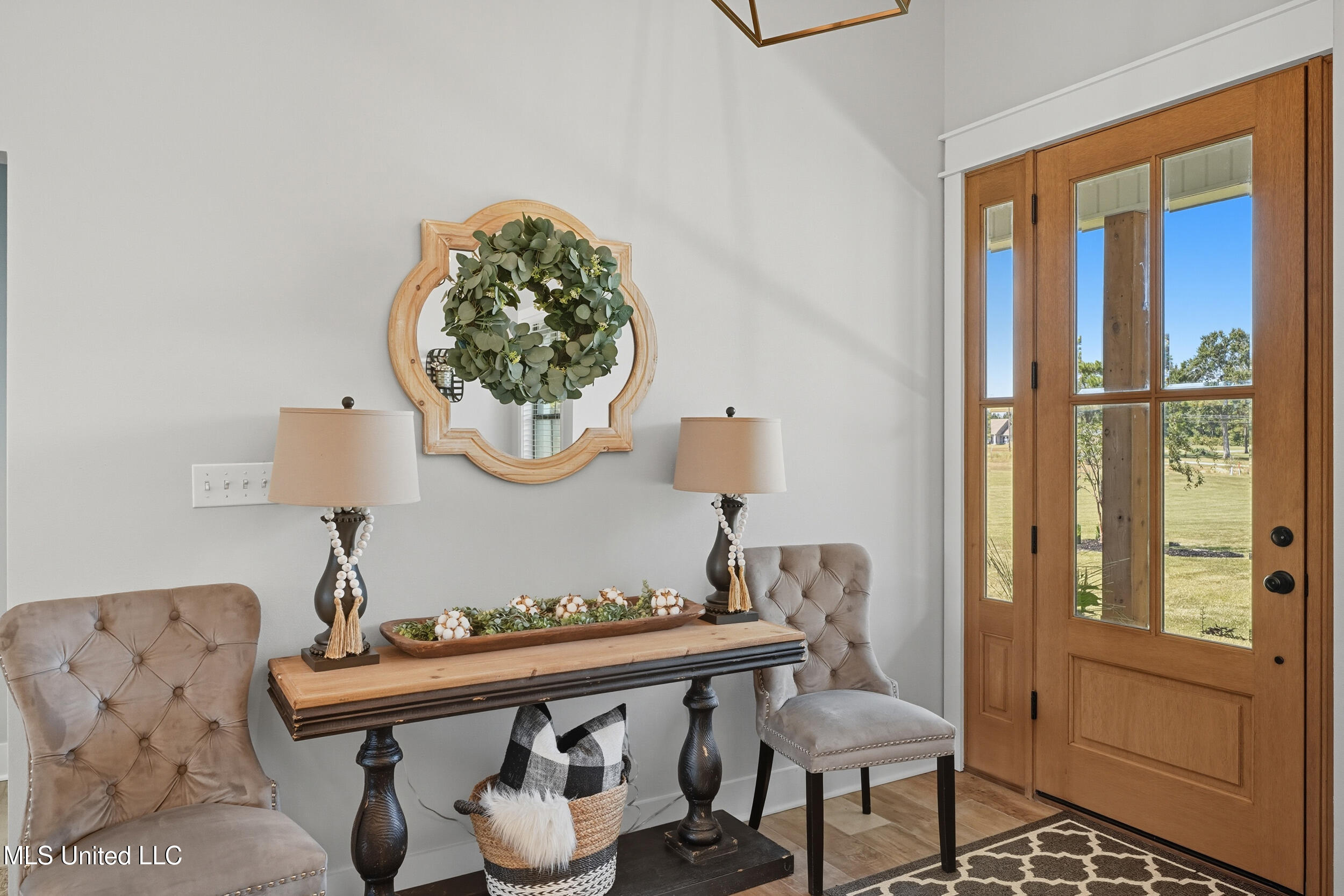 1204 Anchor Lake Road Carriere, MS 39426 - Photo 6 of 51 5_main entry interior