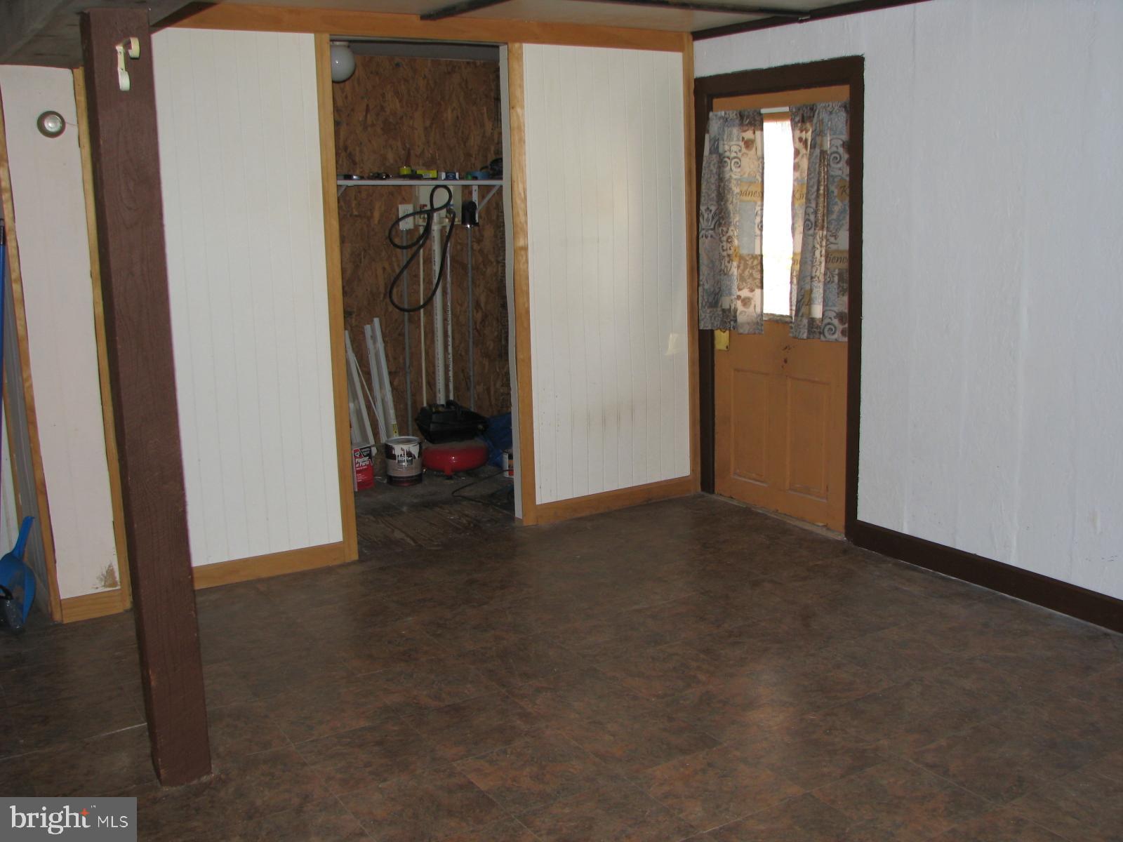 1310 South Cocalico Road Denver, PA 17517 - Photo 22 of 57 LIVING ROOM