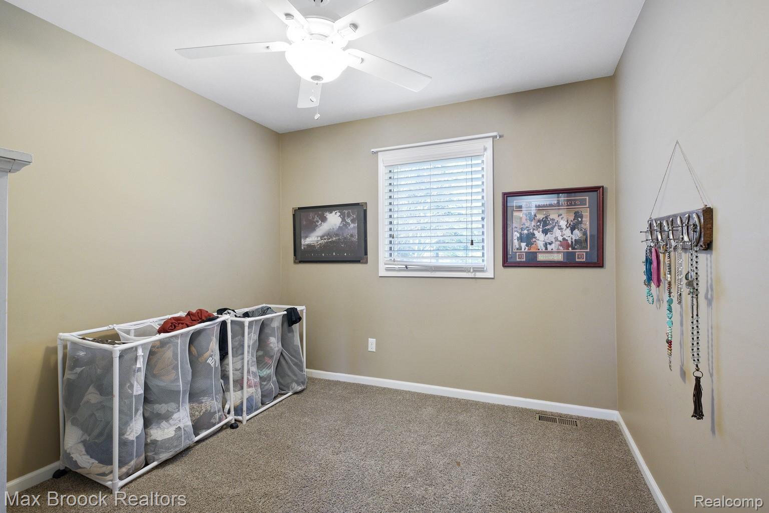 11120 Linden Road Fenton, MI 48430 - Photo 25 of 45 DSC06750.jpg