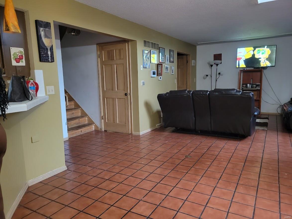 2222 Redman Road St. Louis, MO 63136 - Photo 2 of 23 Gallery Image 2