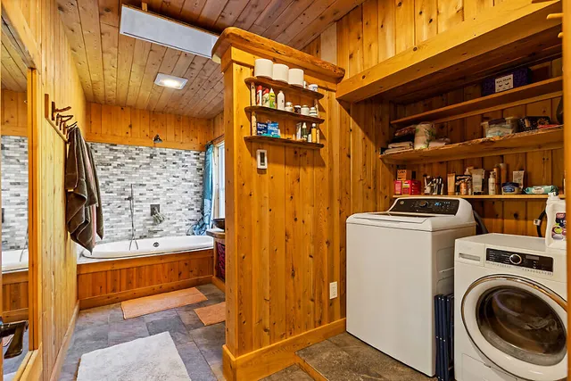 $575,000 | 564 Hussey Hill Road, Vassalboro, ME 04989