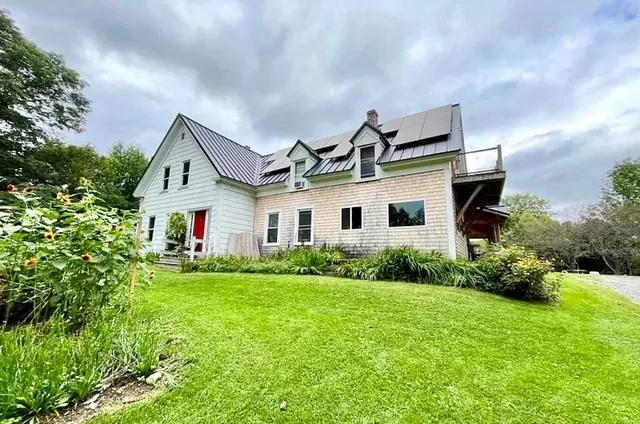 $575,000 | 564 Hussey Hill Road, Vassalboro, ME 04989