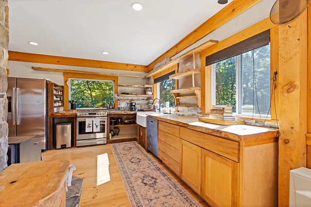 $575,000 | 564 Hussey Hill Road, Vassalboro, ME 04989