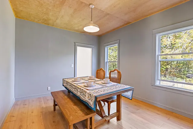 $575,000 | 564 Hussey Hill Road, Vassalboro, ME 04989