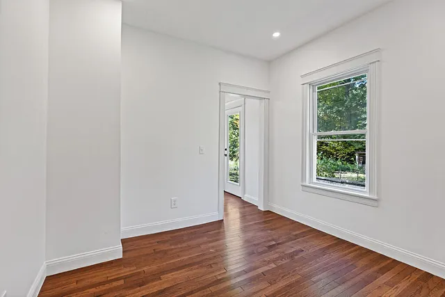 $575,000 | 564 Hussey Hill Road, Vassalboro, ME 04989